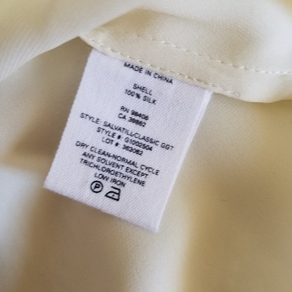 Like NEW Theory Silk Chiffon Blouse - Picture 3 of 5